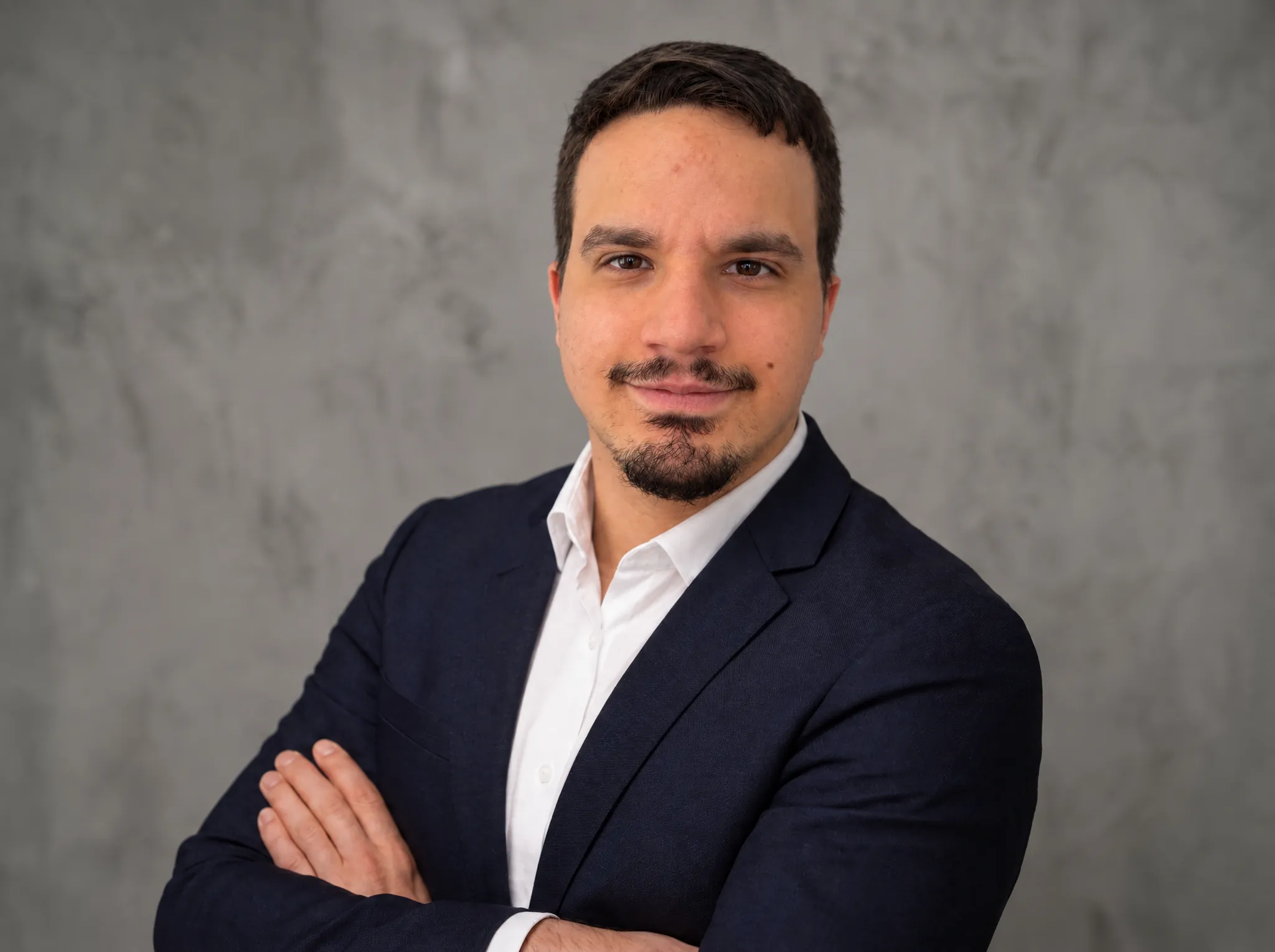 KI-generiertes Porträt von Enes Topal